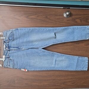 Refuge Denim Size 7 Light Wash High Rise Distressed Vintage Mom Jeans